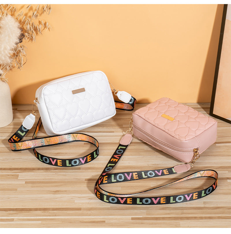 All-matching Casual Heart-shaped Embroidered Bag